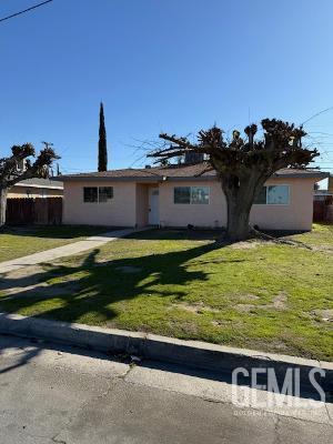 2509 Pacheco Rd, Bakersfield, CA 93304 - view of front of home featuring stucco siding