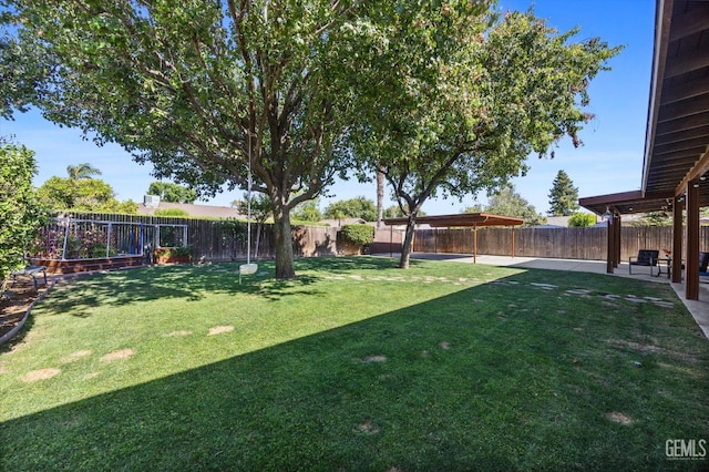 4512 Orrick Ct, Bakersfield, CA 93308 - fenced backyard with a patio
