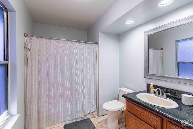 full bath with recessed lighting, toilet, and vanity