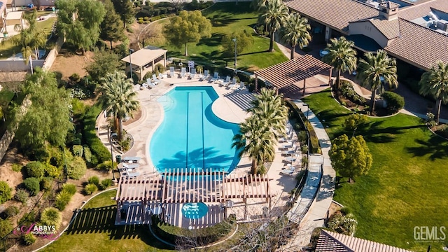 13918 Calico Village Dr, Bakersfield, CA 93306 - drone / aerial view of a pool