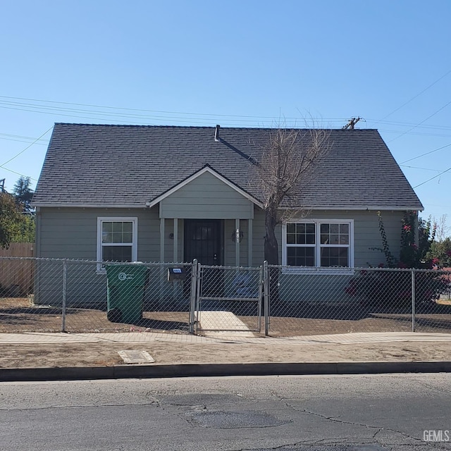 481 N Sunnyside St, Porterville, CA 93257 - photo 1
