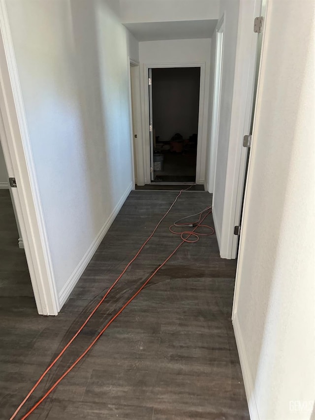 1012 Yosemite Dr, Bakersfield, CA 93308 - hall featuring wood finished floors