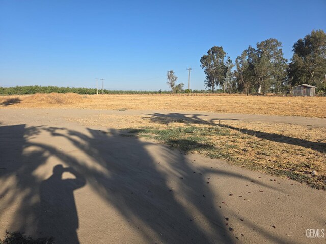 1430 N Park Dr, Pixley, CA 93256 - photo 10
