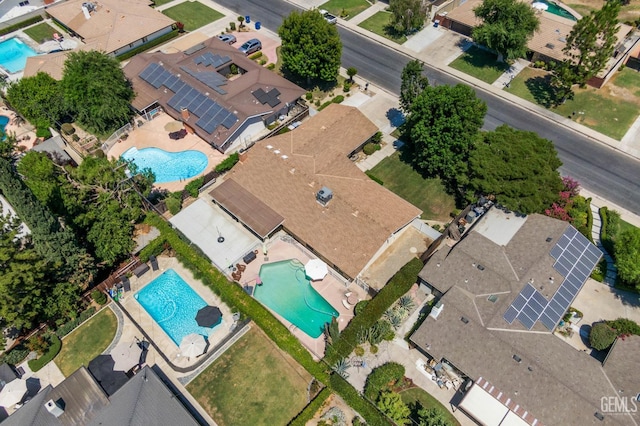 601 Vista Verde Way, Bakersfield, CA 93309 - view of property location featuring a pool and nearby suburban area