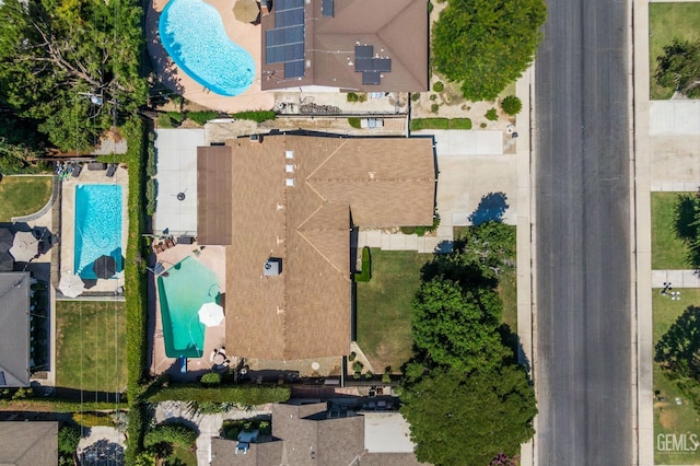 601 Vista Verde Way, Bakersfield, CA 93309 - aerial view of a pool