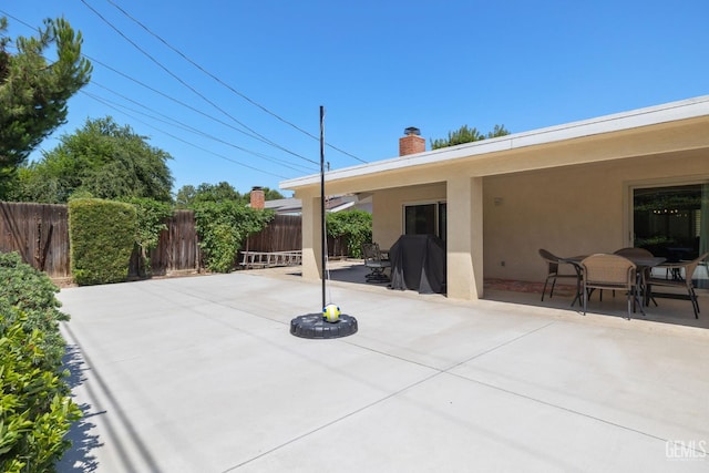 601 Vista Verde Way, Bakersfield, CA 93309 - view of patio / terrace featuring area for grilling and outdoor dining area