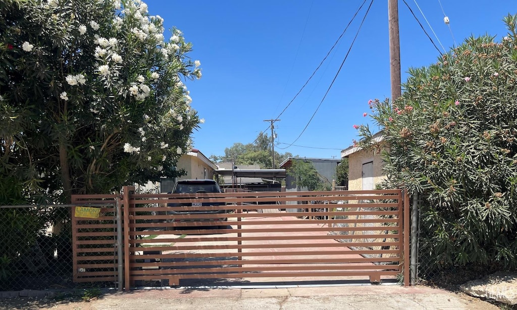 5349 Weedpatch Hwy, Bakersfield, CA 93307 - photo 2