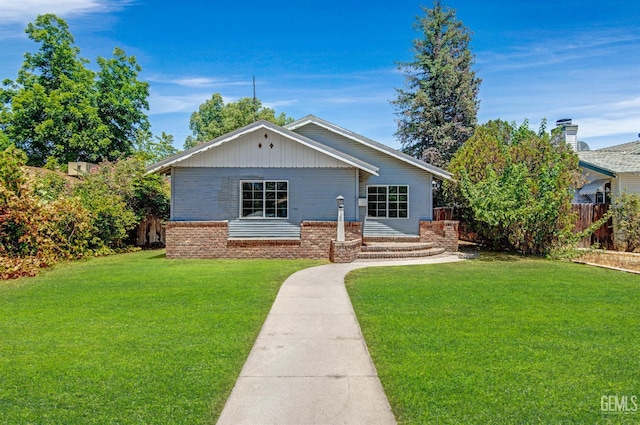 120 Pacific St, Bakersfield, CA 93305 - view of front of property featuring brick siding