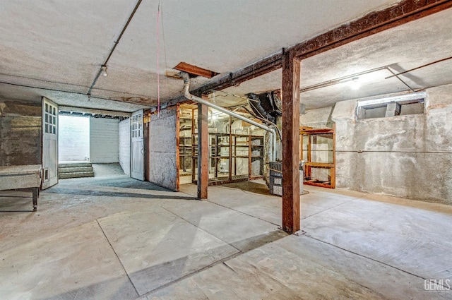 120 Pacific St, Bakersfield, CA 93305 - view of below grade area