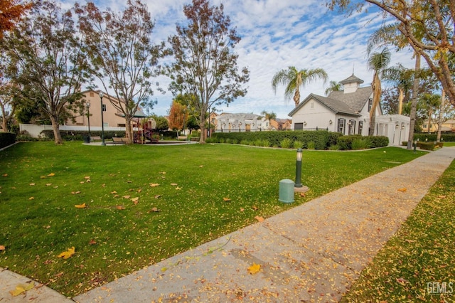 view of yard with a residential view