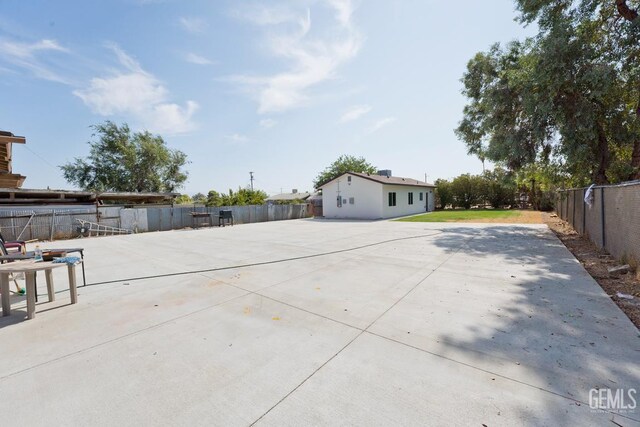 814 Crane St, Bakersfield, CA 93306 - photo 13