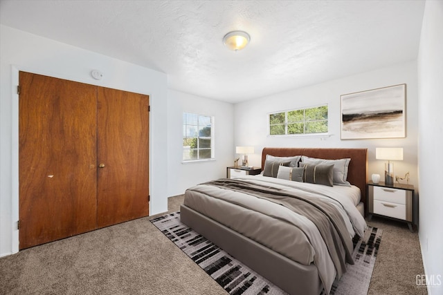 3201 Pomona St, Bakersfield, CA 93305 - carpeted bedroom featuring a closet