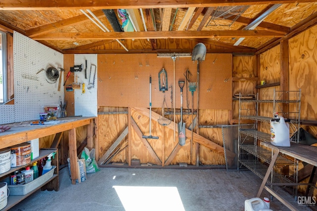 102 Wetherley Dr, Bakersfield, CA 93309 - view of storage