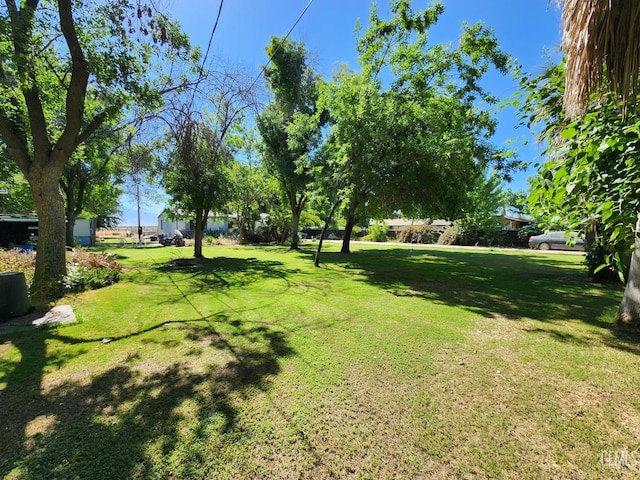 12001 Alderwood St, Bakersfield, CA 93307 - photo 21