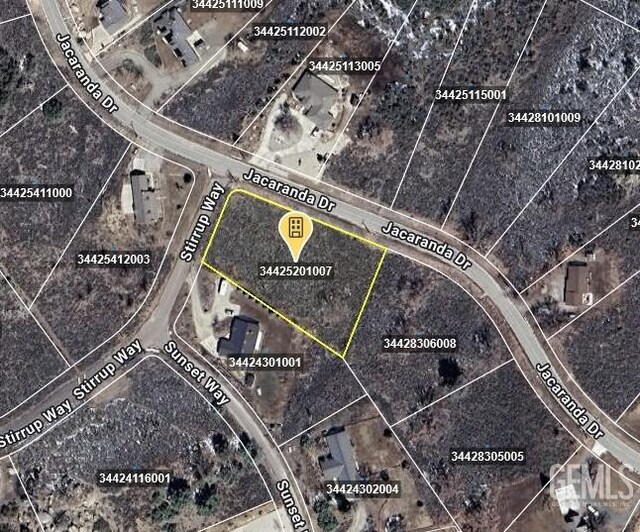 26400 Jacaranda Dr, Tehachapi, CA 93561