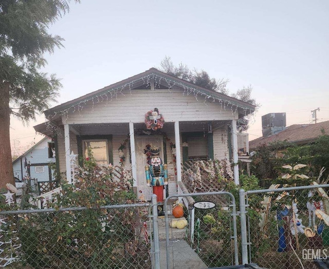 bungalow-style house featuring covered porch