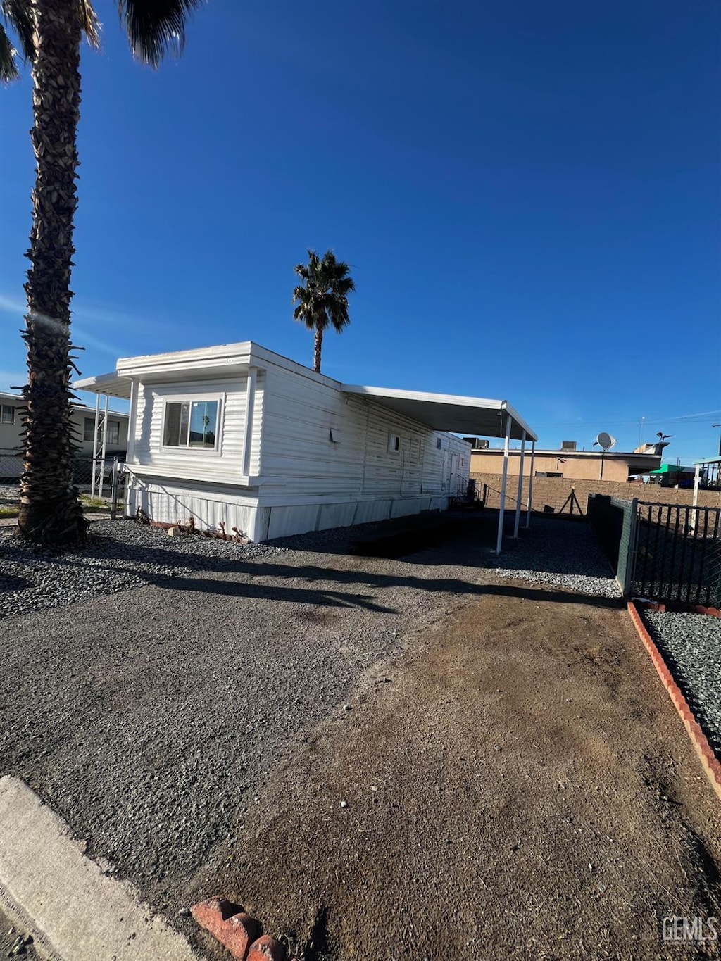 4401 Hughes Ln Unit 116, Bakersfield, CA 93304 - view of front of home