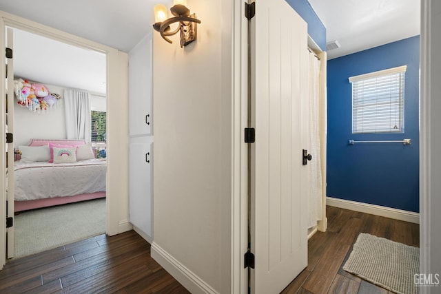 401 Via Carisma, Bakersfield, CA 93309 - corridor featuring wood finished floors and baseboards