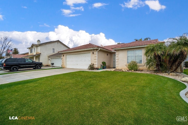 view of front facade featuring a garage and a front lawn