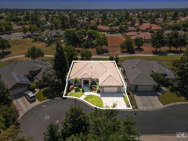 9005 Via Lugano, Bakersfield, CA 93312 - aerial view of residential area with property parcel outlined