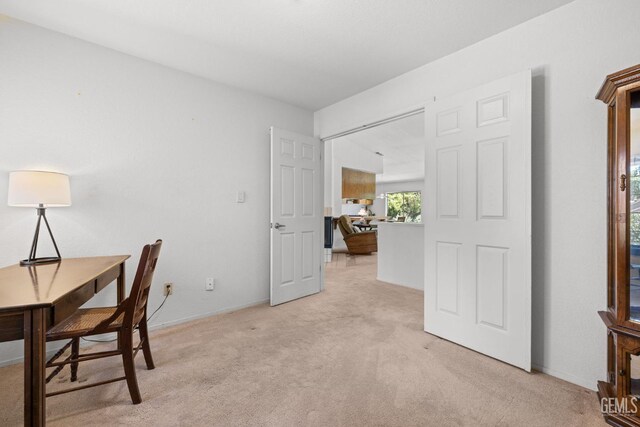 10400 Walnut Creek Ct, Bakersfield, CA 93311 - home office with light carpet and baseboards