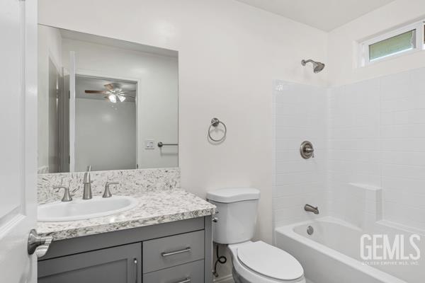 236 N Grant St, Shafter, CA 93263 - photo 20