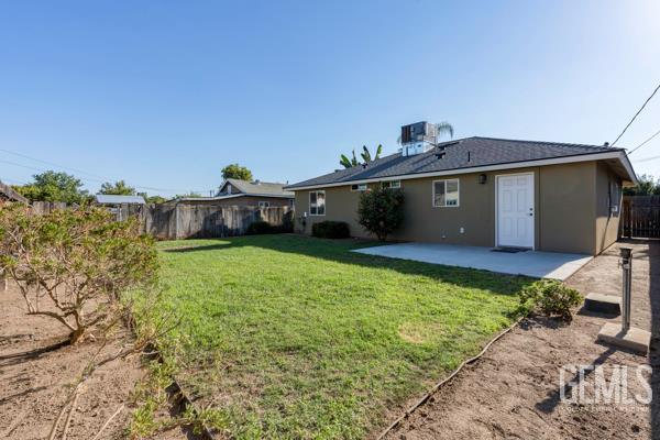 236 N Grant St, Shafter, CA 93263 - photo 26