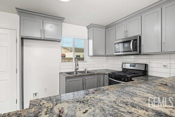 236 N Grant St, Shafter, CA 93263 - photo 15