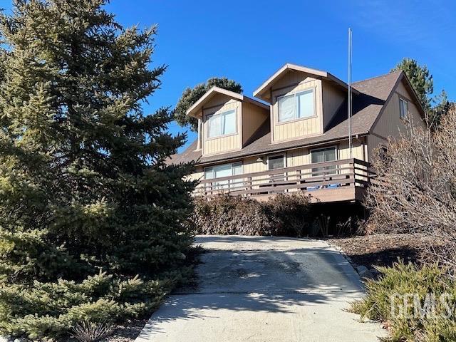 view of front of home featuring a deck