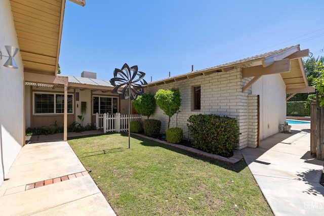 2924 Elm St, Bakersfield, CA 93301 - view of front of property with solar panels