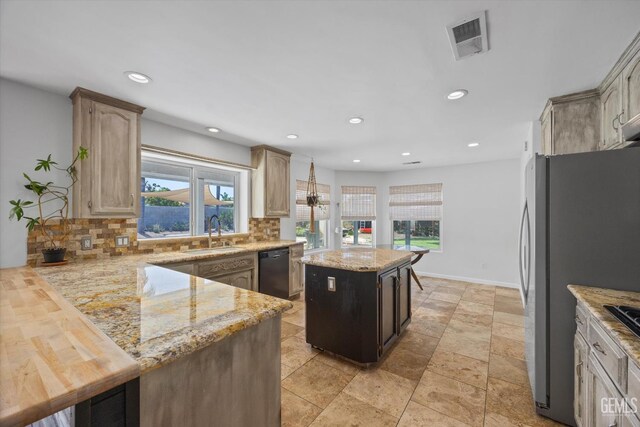 10503 Trophy Ct, Bakersfield, CA 93312 - photo 19