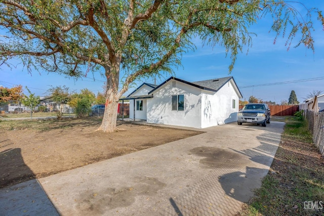 Listing photo 3 for 321 Airport Dr, Bakersfield CA 93308