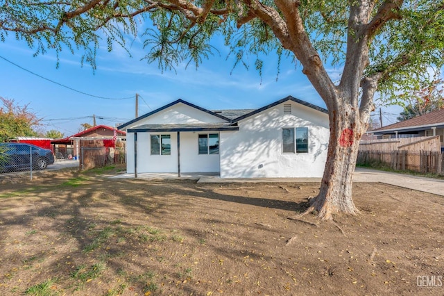 Listing photo 2 for 321 Airport Dr, Bakersfield CA 93308