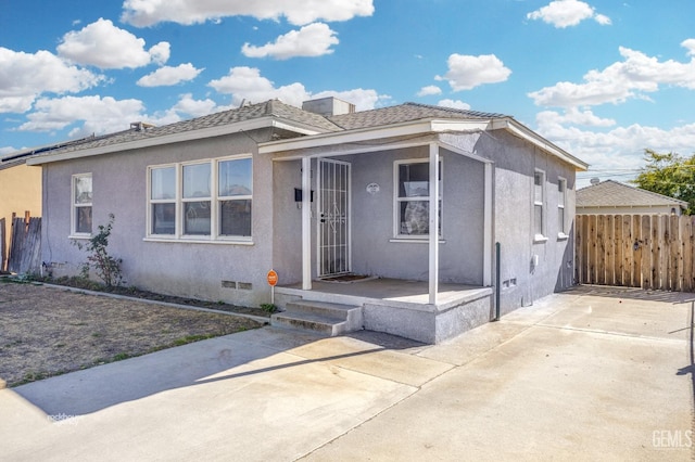 view of front of home featuring a patio