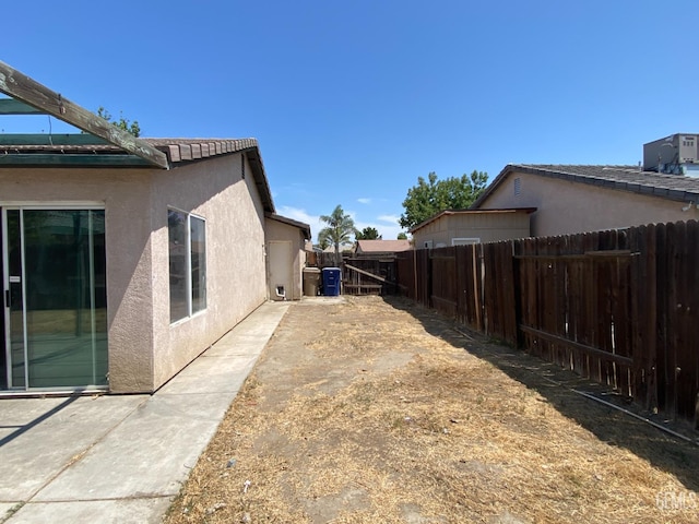 1509 Engelberg Dr, Bakersfield, CA 93307 - photo 14