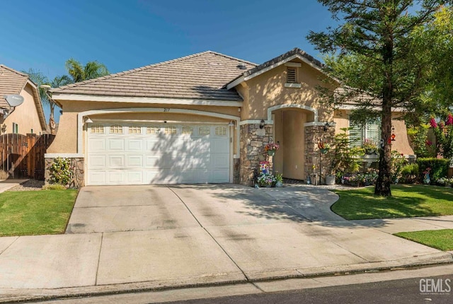 217 Hollyhill Dr, Bakersfield, CA 93312 - photo 2