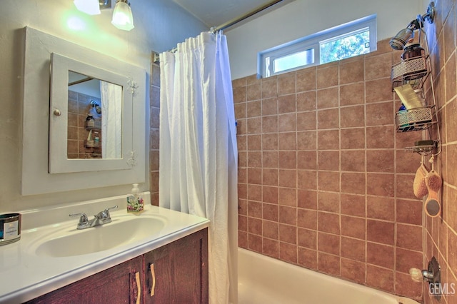 512 N Harper Ave, Los Angeles, CA 90048 - bathroom featuring vanity and shower / tub combo with curtain