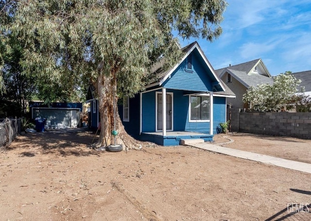 view of front of property