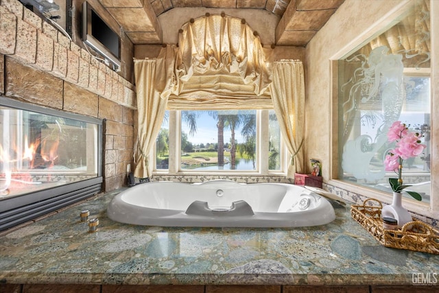 4905 Islands Dr, Bakersfield, CA 93312 - full bath featuring a tub