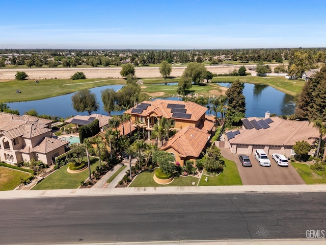 4905 Islands Dr, Bakersfield, CA 93312 - aerial perspective of suburban area featuring a large body of water and a golf course