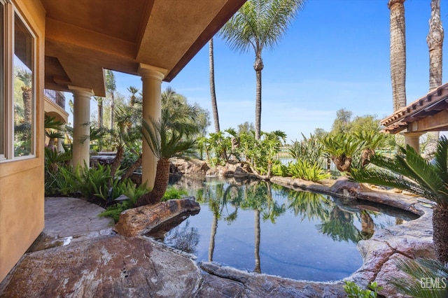 4905 Islands Dr, Bakersfield, CA 93312 - water view with a small pond