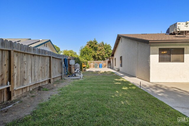 2700 Hoad Ln, Bakersfield, CA 93309 - view of yard featuring a patio area