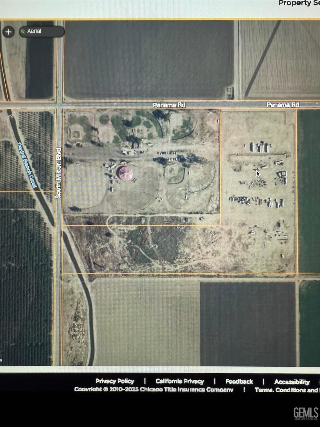 2123 E Panama Rd, Bakersfield, CA 93307
