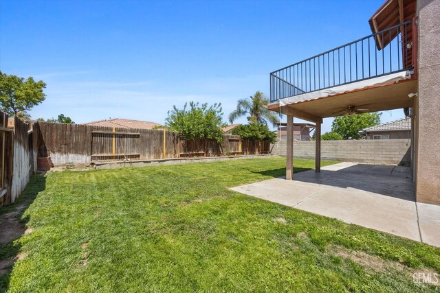 4312 Rio Viejo Dr, Bakersfield, CA 93313 - view of yard with a balcony, a patio, a fenced backyard, and ceiling fan