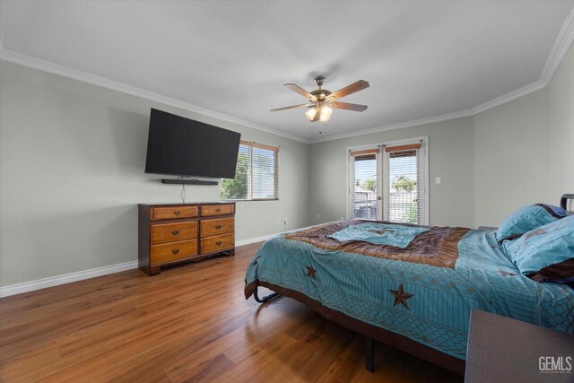4312 Rio Viejo Dr, Bakersfield, CA 93313 - bedroom featuring baseboards, crown molding, and wood finished floors