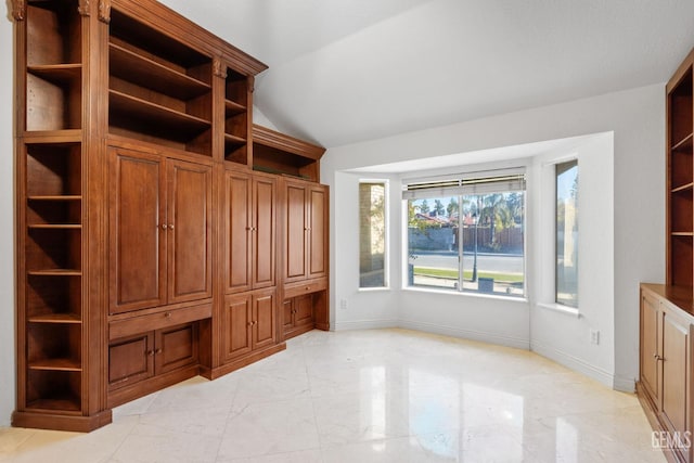 mudroom with vaulted ceiling