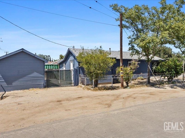 801 Fillmore St, Taft, CA 93268 - exterior space
