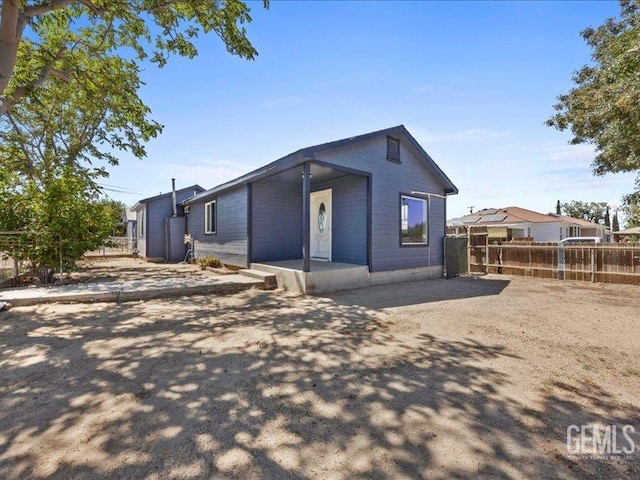 801 Fillmore St, Taft, CA 93268 - view of front of house