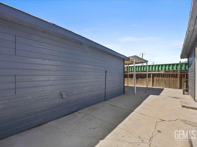 801 Fillmore St, Taft, CA 93268 - view of patio / terrace