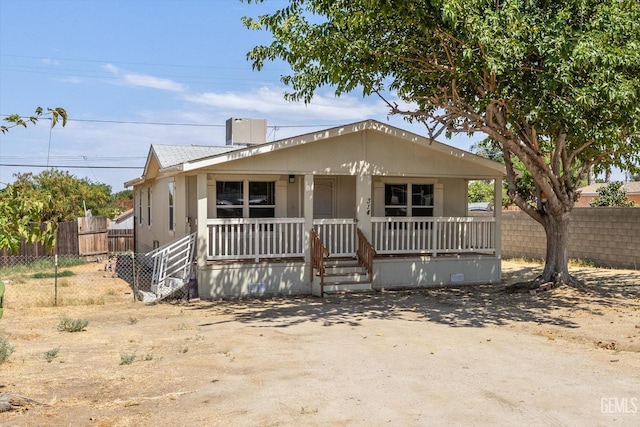 view of front of property with covered porch